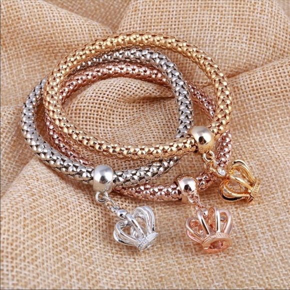 3PC Crown Charm Bracelet Set - Picture 4 of 8
